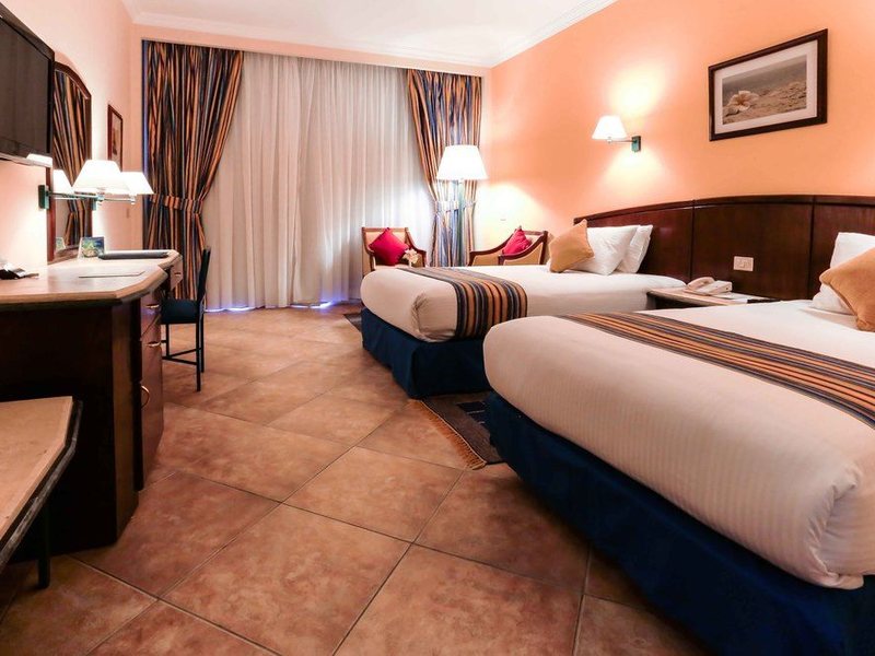 Sultan Gardens 128978