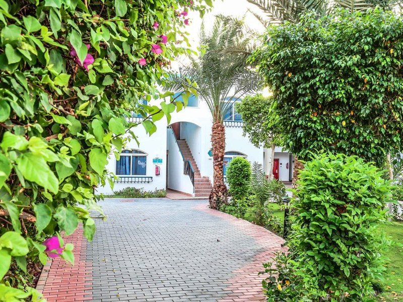 Sultan Gardens 128983