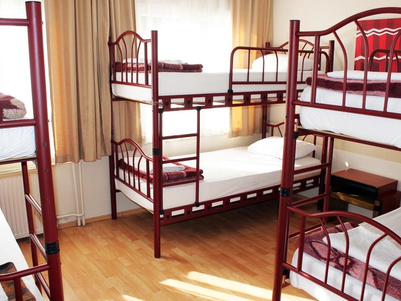 Sultan Hostel & Guesthouse 281028