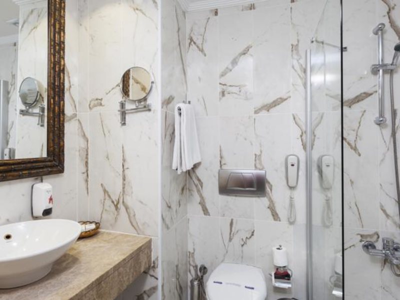 Sultan of Side 104105