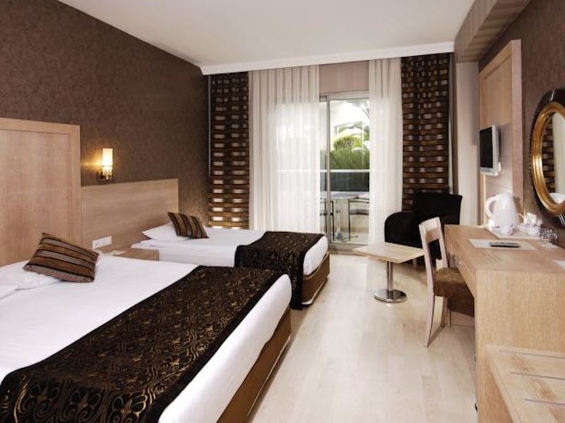 Sultan of Side 104117