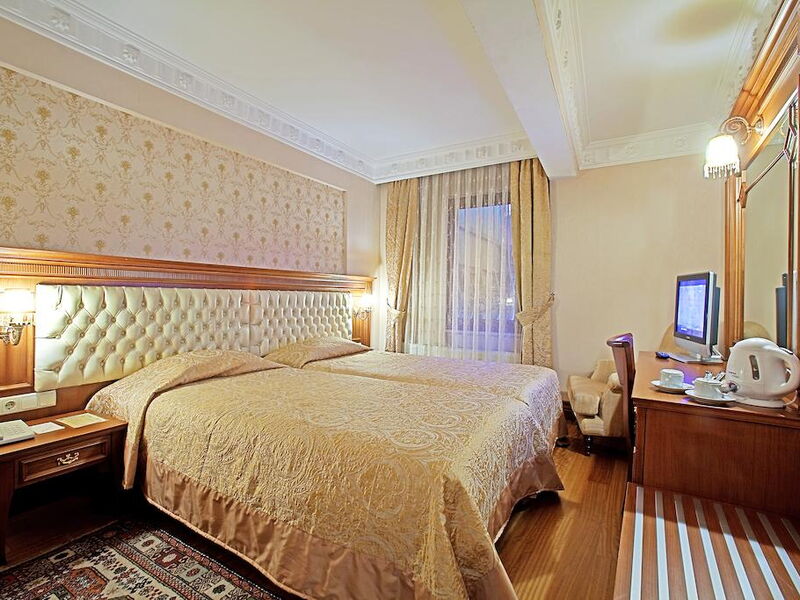 Sumengen Hotel 243675