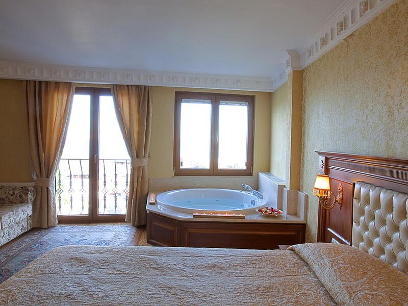Sumengen Hotel 243680