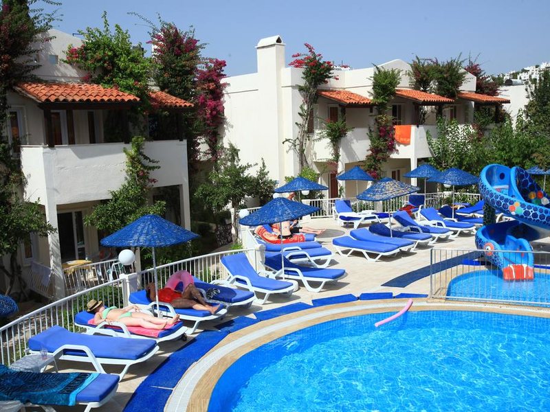 Summer Garden Apart Hotel  282356