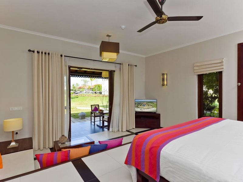 Sun Aqua Pasikudah 111923