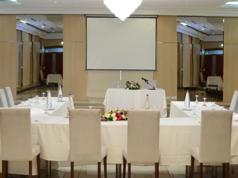 Sun Hall Hotel 87071