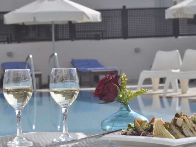 Sun Hall Hotel 87080