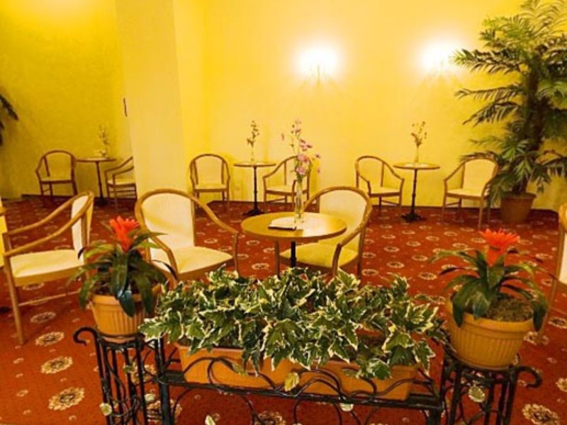 Sun Light Hotel 14255