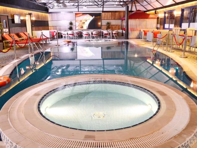 Sun & Sands Hotel 118812