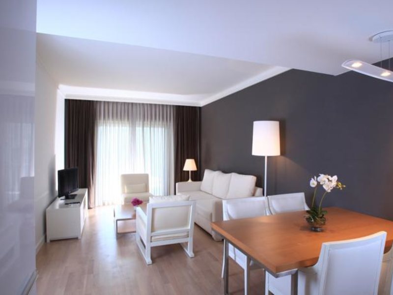 Sundance Suites Hotel 71779