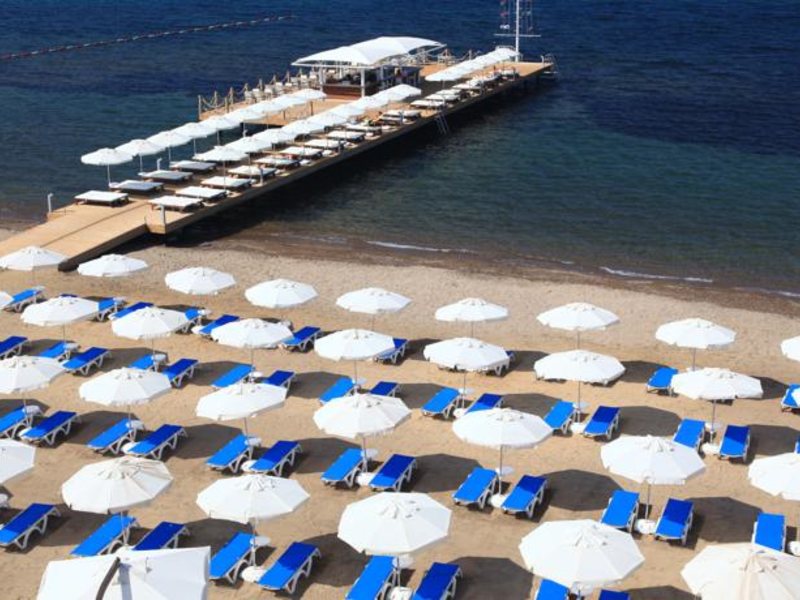 Sundance Suites Hotel 71782