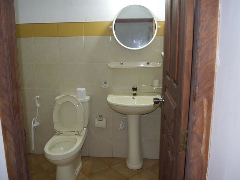 Sundowners Guest House 320992