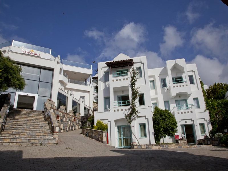 Sunhill Hotel 282371