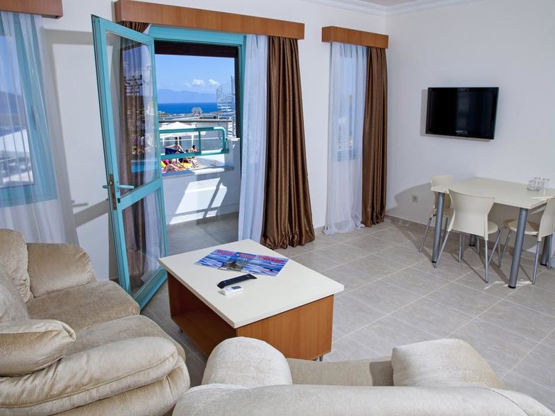 Sunhill Hotel 282375