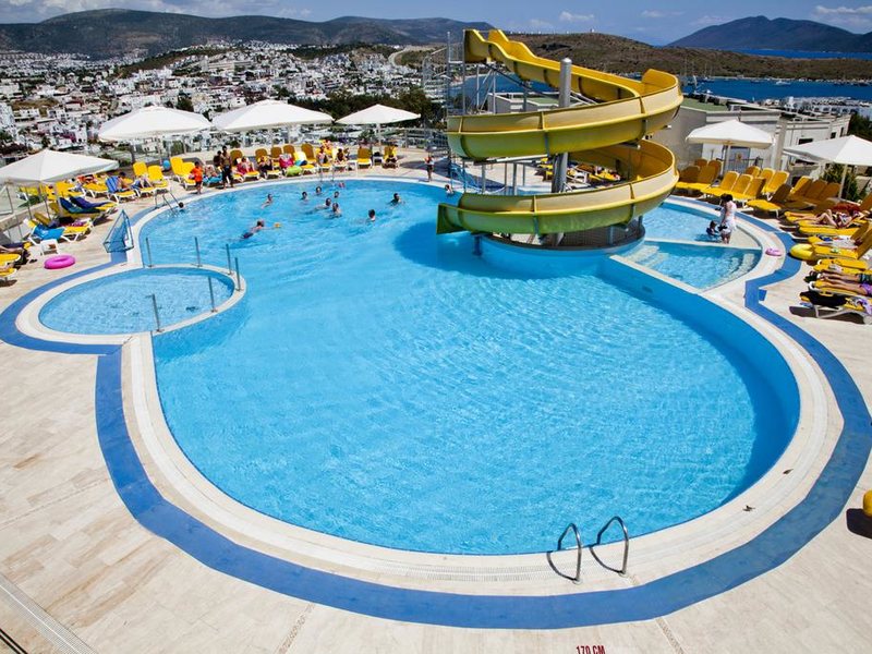 Sunhill Hotel 282376