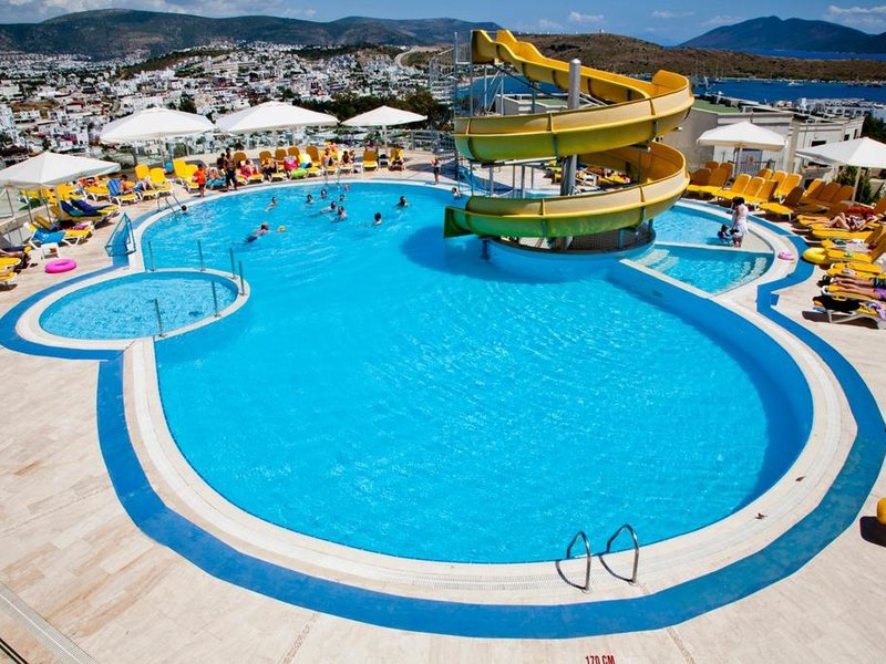 Sunhill Hotel 282384