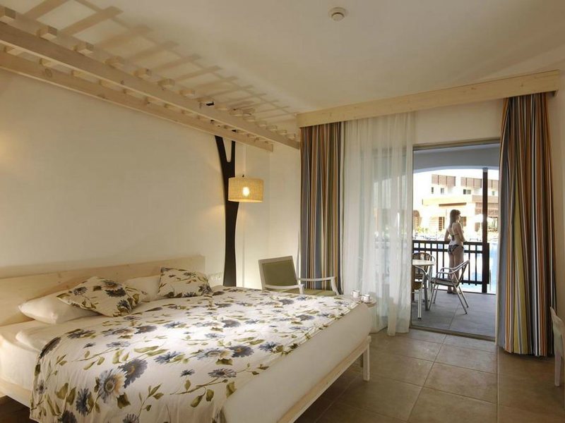 Sunis Kumkoy Beach Resort & Spa 58659