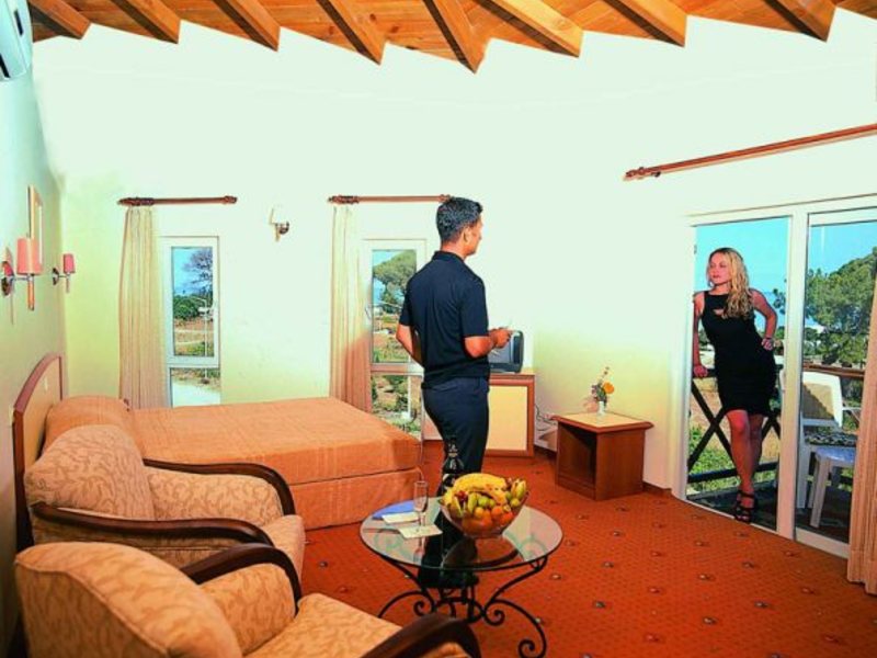 Sunland Beach Hotel 30051