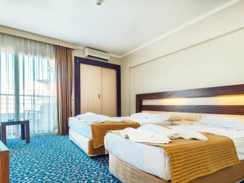 Sunlife Plaza Hotel 104230