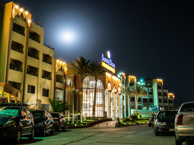 Sunny Days Al Palacio  123612