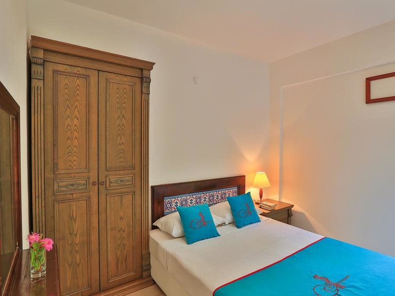 Sunny Garden Nilufer 190825