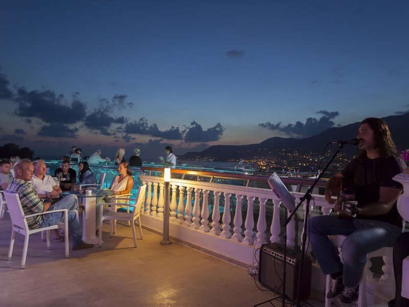 Sunny Hill Alya Hotel 188707