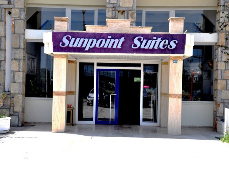 Sunpoint Suites Hotel 275552