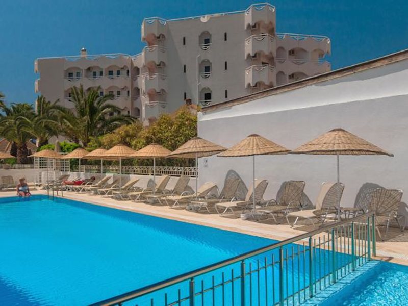 Sunprime Beachfront Hotel (ех 161270