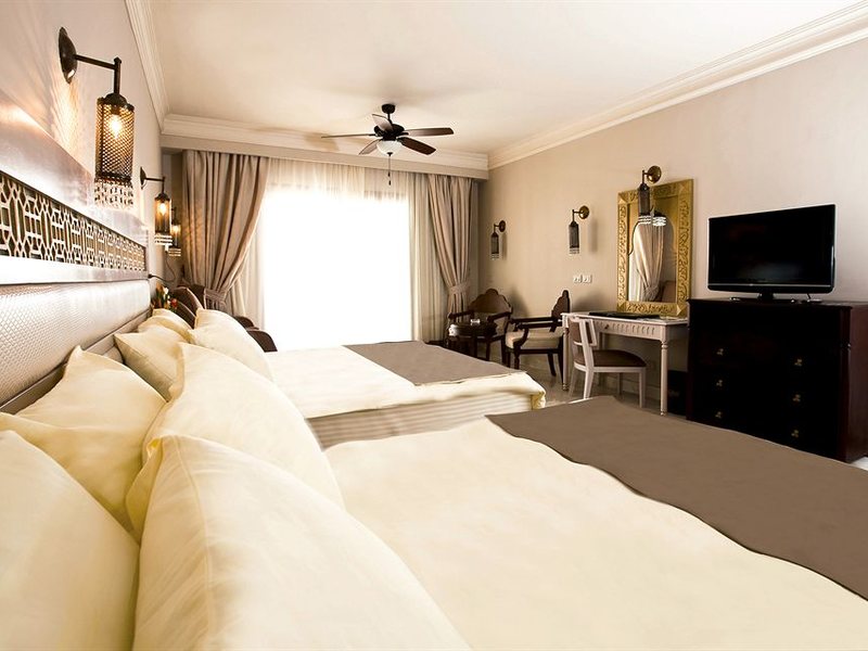 Sunrise Arabian Beach Resort 129177