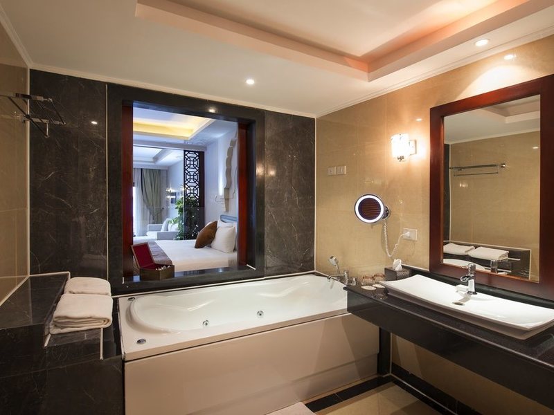 Sunrise Arabian Beach Resort 129213