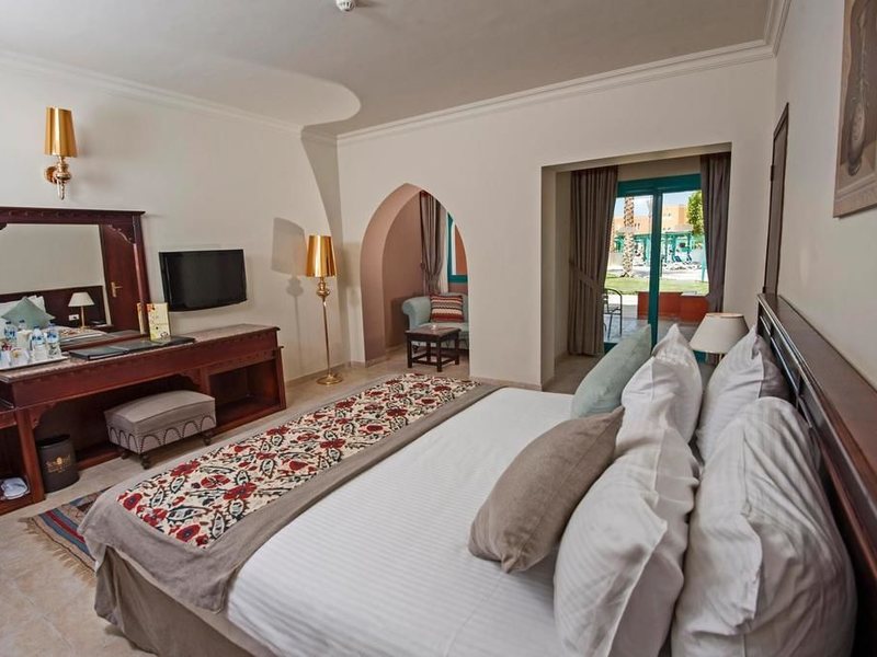 Sunrise Garden Beach  129132