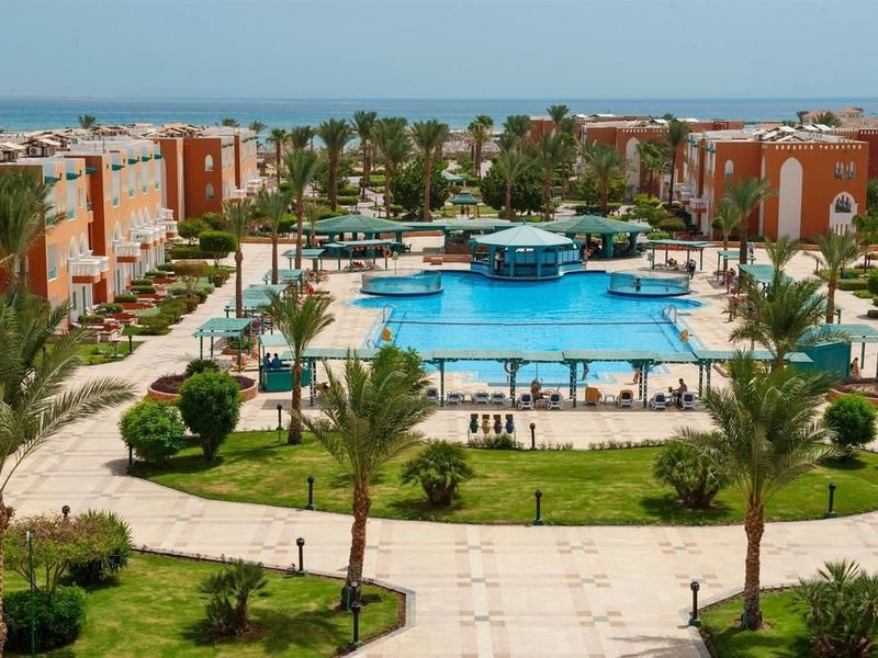 Sunrise Garden Beach  129133