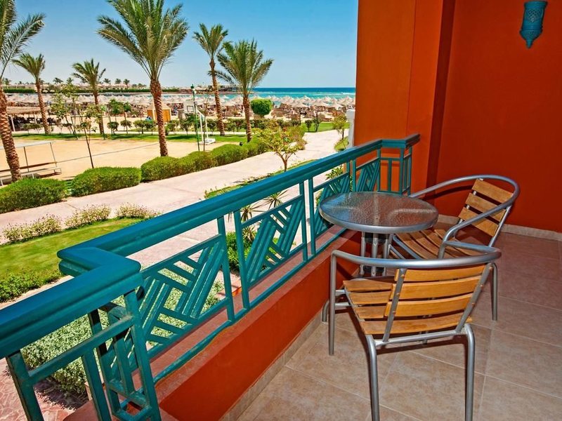 Sunrise Garden Beach  129136