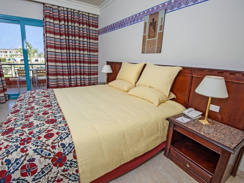 Sunrise Garden Beach  129146