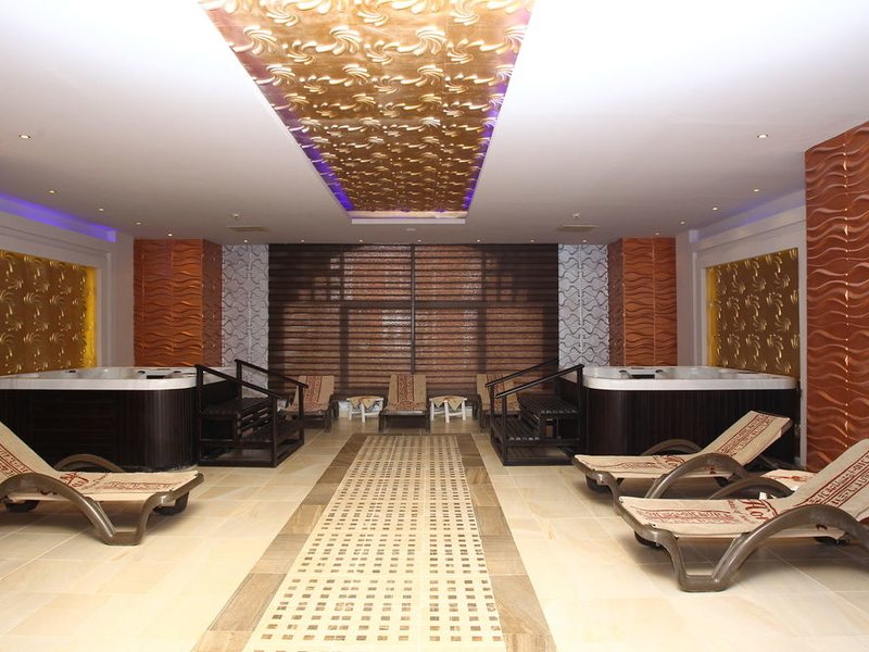 Sunrise Garden Beach  129160