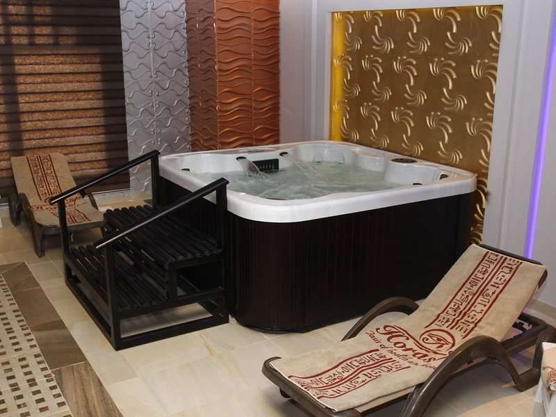 Sunrise Garden Beach  129161