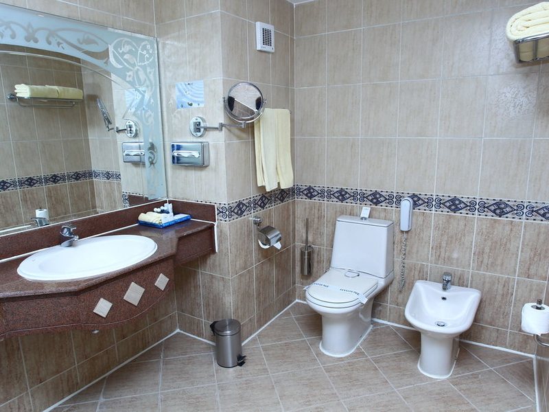 Sunrise Garden Beach  129163