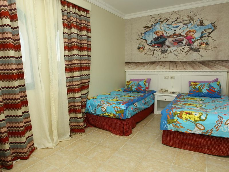 Sunrise Garden Beach  129168