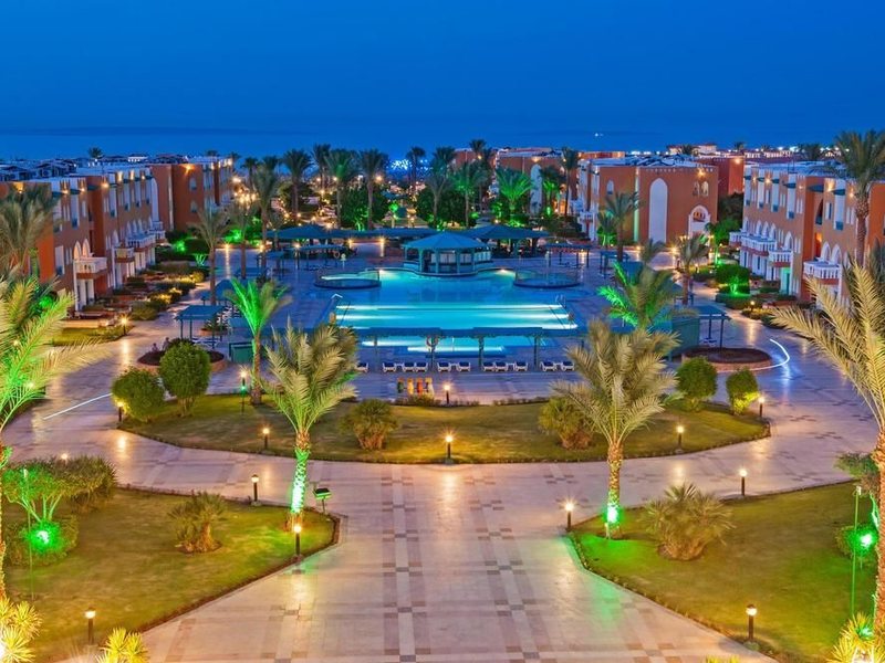 Sunrise Garden Beach  129171