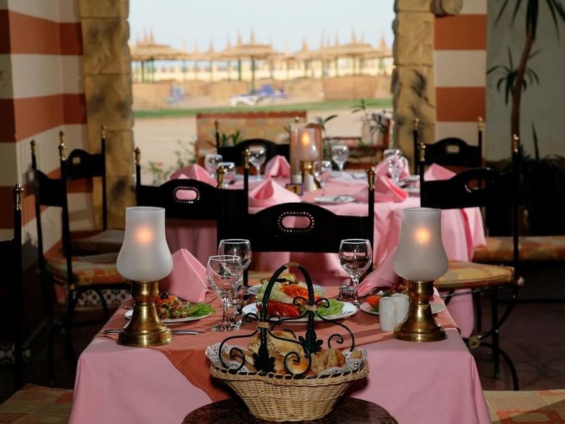 Sunrise Garden Beach  129174