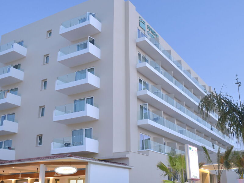 Sunrise Gardens Aparthotel 327879