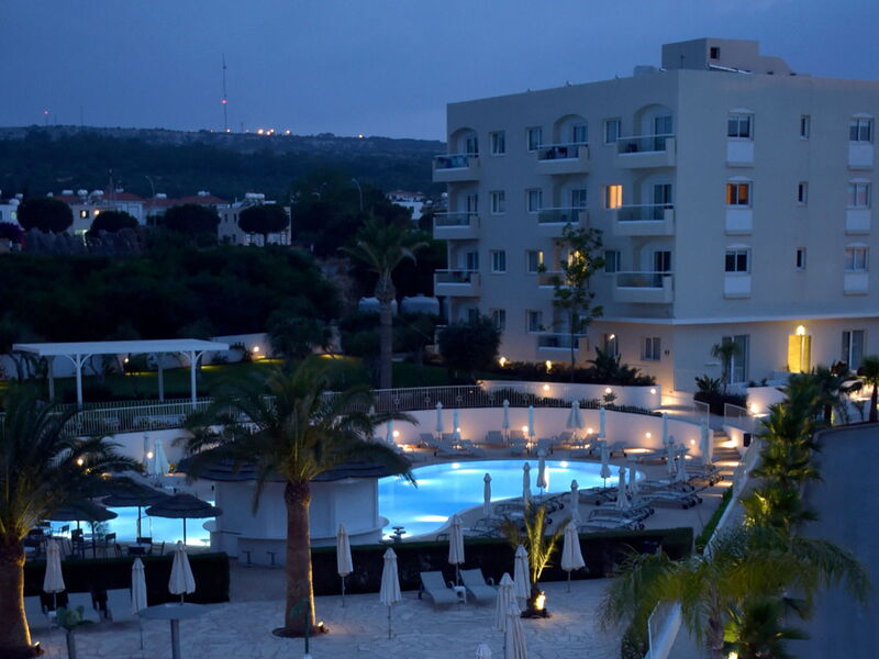 Sunrise Gardens Aparthotel 327886