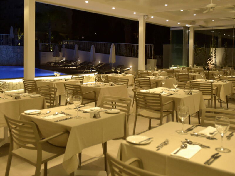 Sunrise Gardens Aparthotel 327890