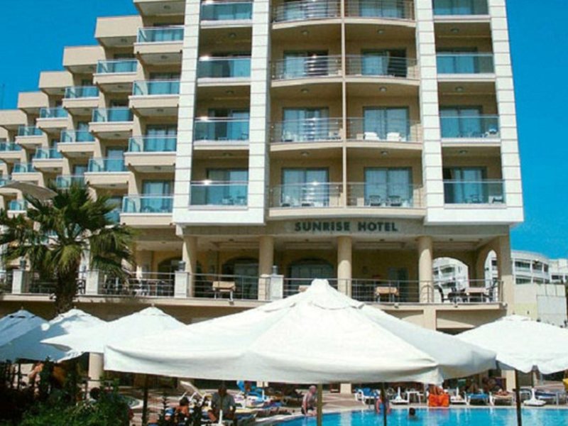 Sunrise Hotel 104280