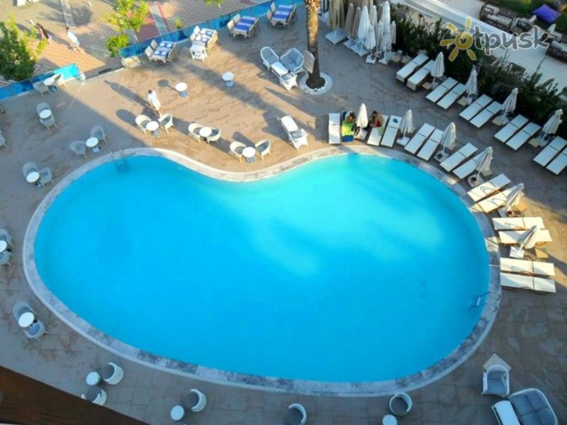 Sunrise Hotel 296407