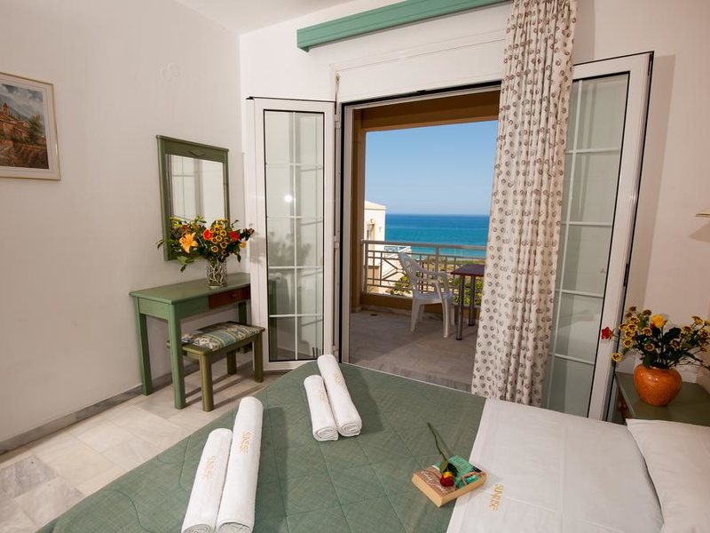 Sunrise Hotel Studios Apartments 254480