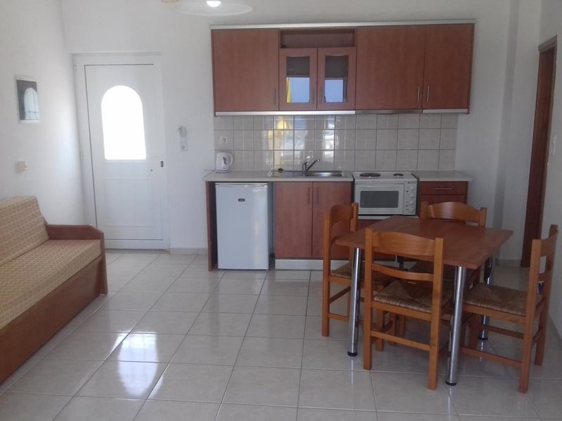 Sunrise Hotel Studios Apartments 254485