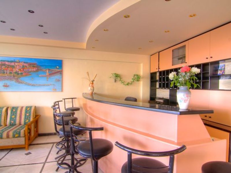 Sunrise Hotel Studios Apartments 254493