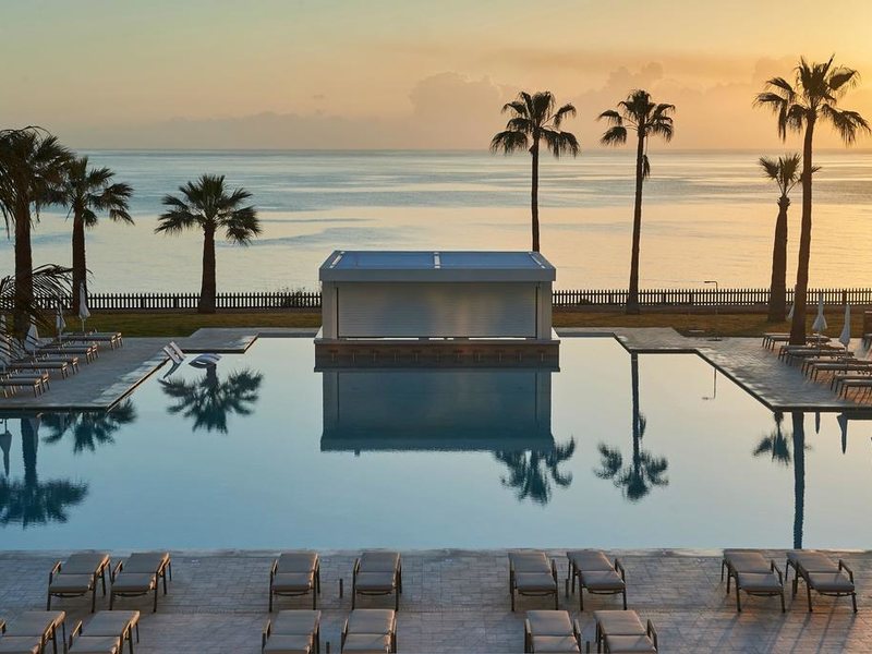 Sunrise Jade - Adults Only  291678