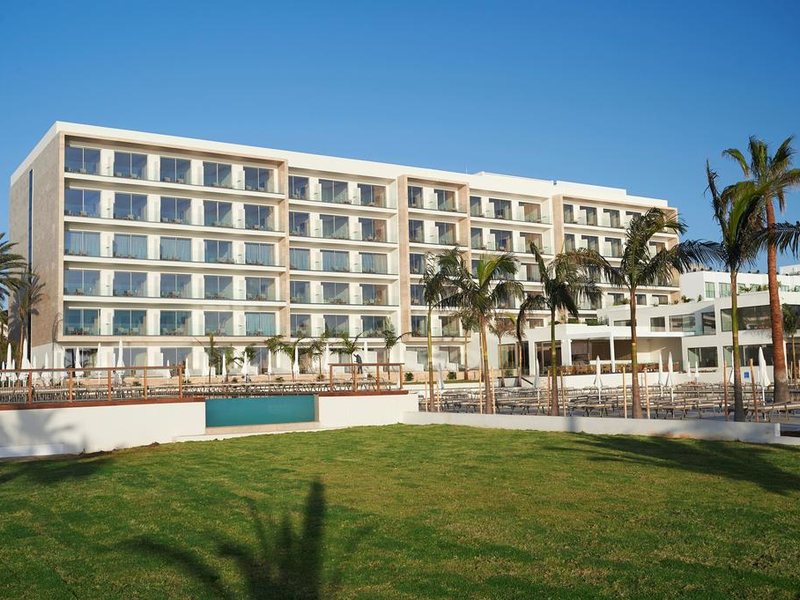 Sunrise Jade - Adults Only  291682